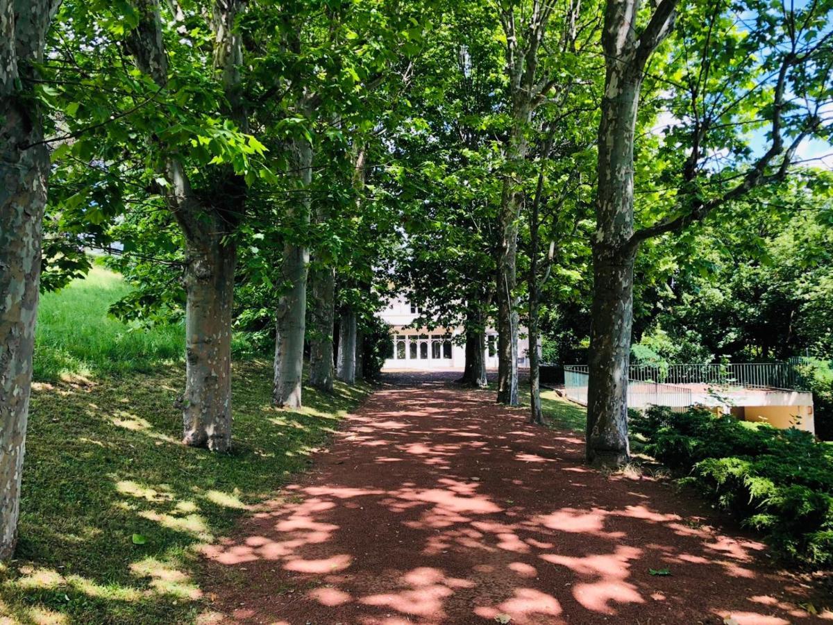 La Souveraine Holiday home Saint-Genis-Laval